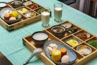 DZY.ART.INN - breakfast