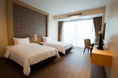 Hotel Manor Luxe Near Airport Hotels near Chhatarpur Temple