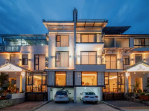 love and family Hotels near Tianmen Mountain National Forest Park