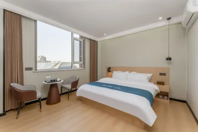 Rujia Huayi Apartment (Qingzhou Zhongdu Wealth Plaza) Hôtels à : Weifang