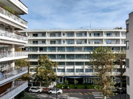 Juliana Hotel Cannes Отели рядом с достопримечательностью «Rue Meynadier»