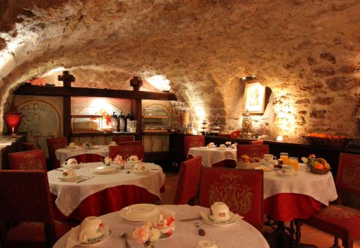 1. 호텔 드 라 브..