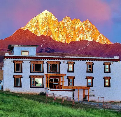 Kangding Zandan·Lin Snow Mountain Pasture Homestay (Tagong Grassland)