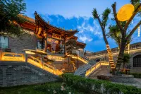 Shi San Yue Hot Spring Inn โรงแรมใน