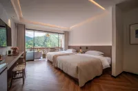 Jie Lu · Lane to Hidden Luxury Hotel (Xijiang Qianhu Miao Village Dongyin Viewing Platform)