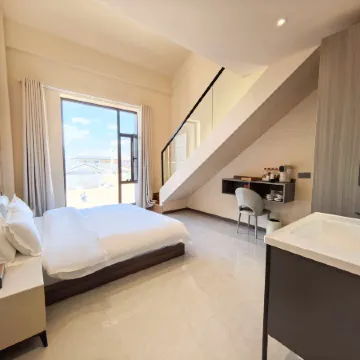 Rushan Rusu Homestay (Sailimu Lake East Gate Visitor Center)