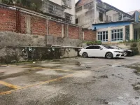 Baise Huayue Hotel (Hengji Plaza , Youjiang District) - parking
