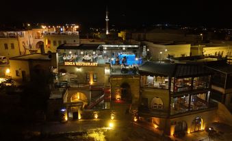 Caldera Cave Hotel & Restaurant