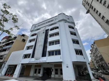 FooYee Hotel-Wen Xinzq Отели рядом с достопримечательностью «Университет Восточного моря»