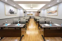 G·Garden Hotel (Nanchang Railway Station Bayi Square)