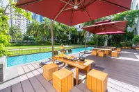 Paxton Vacances Hotel & Resorts Sanya Отели рядом с достопримечательностью «Санья Циньский Сценарий»