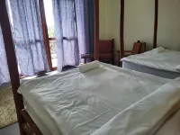 Andy's Inn Michamvi - Balkon