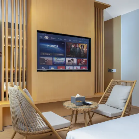 Muhua Private Hot Spring Hotel (Daocheng Yading Scenic Area Branch)
