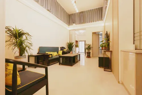 Moon Half Bay Inn, Dunhuang - 2-Star