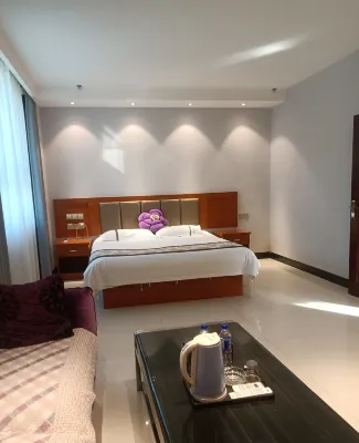 Haohuahong Hotel Hotels in Xingyi Railway Station