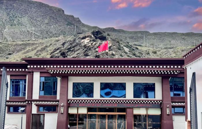 Xieweng Hot Spring Hotel.Group 2, Se Village, Se Township