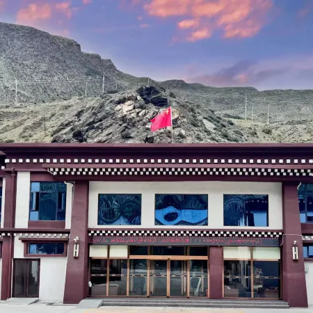 Xieweng Hot Spring Hotel.Group 2, Se Village, Se Township