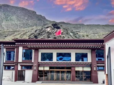 謝翁溫泉飯店 卡久寺附近的飯店