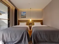 Maitreya Haiwan Ruijing Hot Spring Hotel (Huquan Ecological Park Huquan Mid-Hill Hot Spring Branch) Hotels in Mile