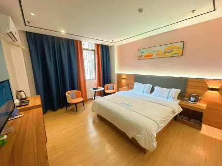 Huaiji Fenglin Hotel Отели рядом с достопримечательностью «Liuzuyan»