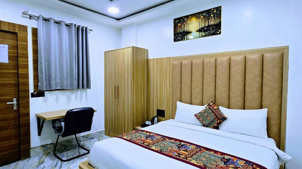 HOTEL AARAV GRAND