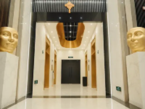 Phnom Penh Infinity Pool Down to $25/N - M Residence Hotels in Phnom Penh