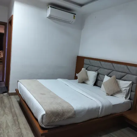 Hotel Brij Palace & Restaurant