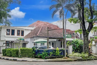 Hotel O Bandung near Stadion Siliwangi formerly The Ethnic Hotel Bandung Các khách sạn ở Merdeka