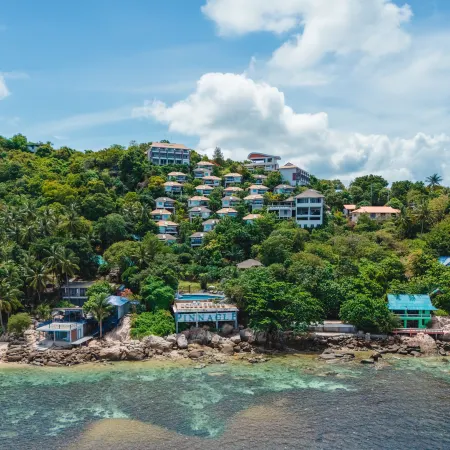 Pinnacle Koh Tao Resort Отели рядом с достопримечательностью «Пляж Сай Дэнг»
