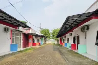 TwoSpaces Living at Bypass Homestay, Mojokerto Hotels in Balongsari