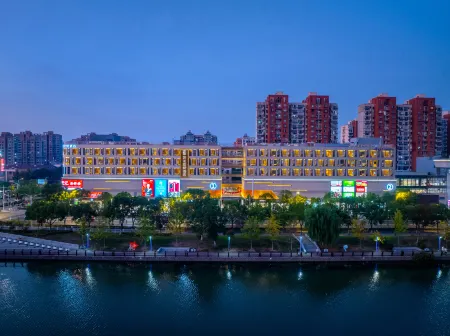 Elong Anyue Hotel (Shanghai Hangtou Pulehui Plaza Branch) Отели рядом с достопримечательностью «Shanghai Vocational and Technical College of Traffic (Pudong Campus)»