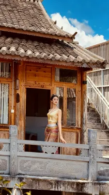 Tengchong Soul Recovery Fuxilou Inn (Yalya Lake Branch) Hotels near Aisiqi Memorial Hall