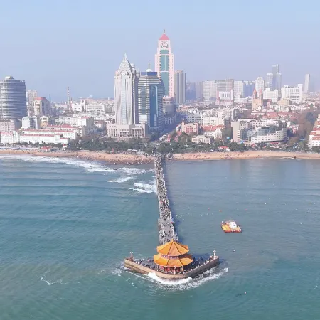 Orange hotel （Qingdao Zhanqiao Railway Station Seaview）
