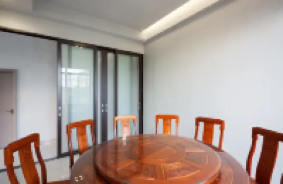 Floral Hotel · Ziyunlan Court (20 RMB Background Scenic Area Branch)