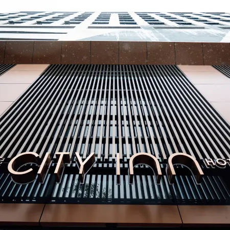 THE CITYINN HOTEL Отели рядом с достопримечательностью «Часовая Башня Аткинсон»
