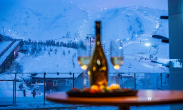 Yichuan Yue Bai Hotel