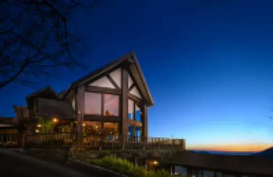 Chingjing Top Cloud Resort Hotels near Cingjing