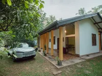 Airport Serenity Villa Hotels in Gampaha
