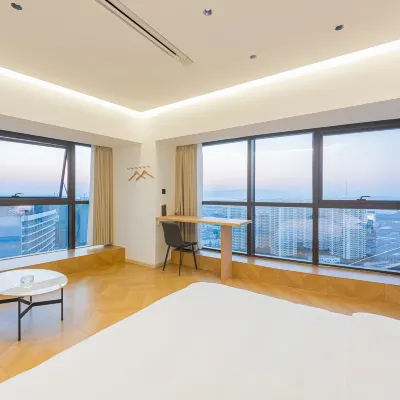 โรงแรมหลินเซียง (ซิงเย่ อินเตอร์เนชั่นแนล) โรงแรมใกล้ทะเลสาบไป่หลง