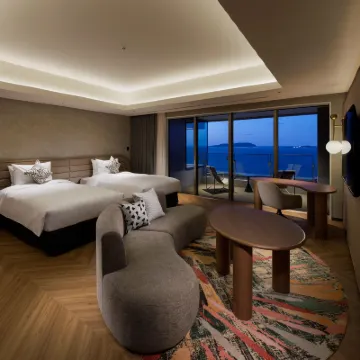 Fukuoka Prince Hotel Momochihama Hotels near Momochi Seaside Park