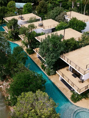 รูปภาพของขนอมสเตชั่น 549