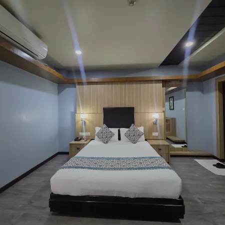 Hotel Samana Отели в г. Хетауда