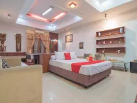 RedDoorz Syariah Near Margahayu Raya Hotels in Buahbatu