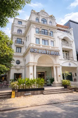 Hua Yi Hotel Phu My Hung - Korean Street Các khách sạn gần Quận 7