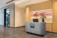 HUALUXE Zhongshan City Center