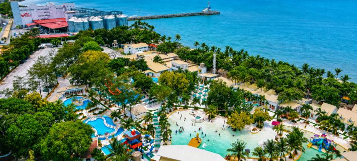 Villa Excellance Beach & Wave Pool Resort - Suites & Villas 카비테 호텔