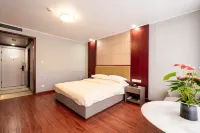 Haining Holiday International Hotel