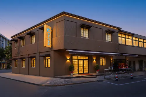 travel north hotel,