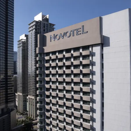 Novotel Kuala Lumpur City Centre Отели рядом с достопримечательностью «Торговый центр Starhill Gallery»