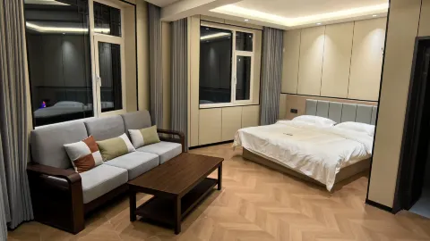 Yunqi Hotel in Kangle County